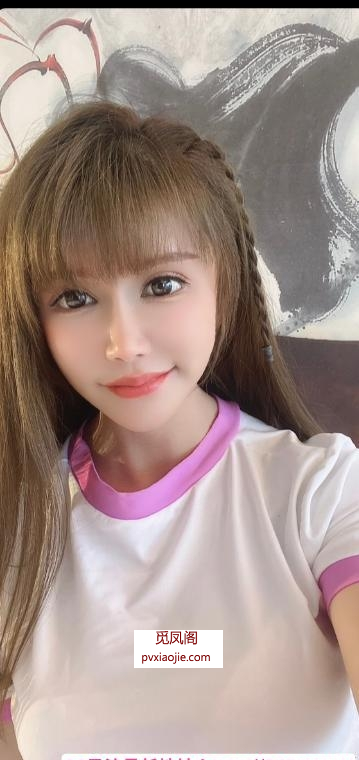 爱深喉的小骚妇