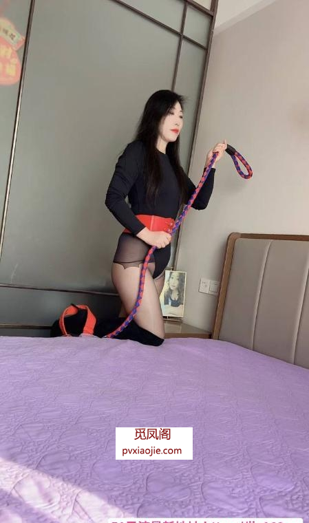 丝足SM大臀菲菲