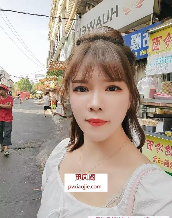 野战车战少妇小乔