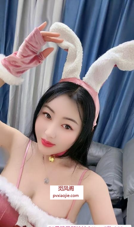 风骚大奶人妻露露