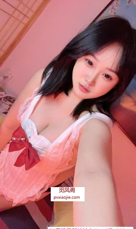 大胸纯欲小少妇