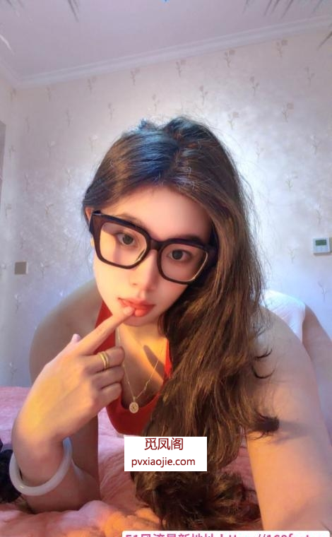 吴中性感小姐姐