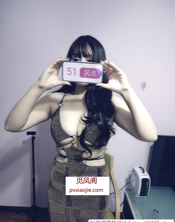 颜值172大长腿妹子